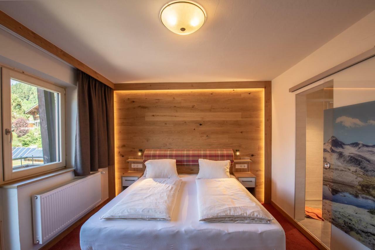 Hoelzl Bed & Breakfast Neukirchen am Großvenediger Exteriör bild